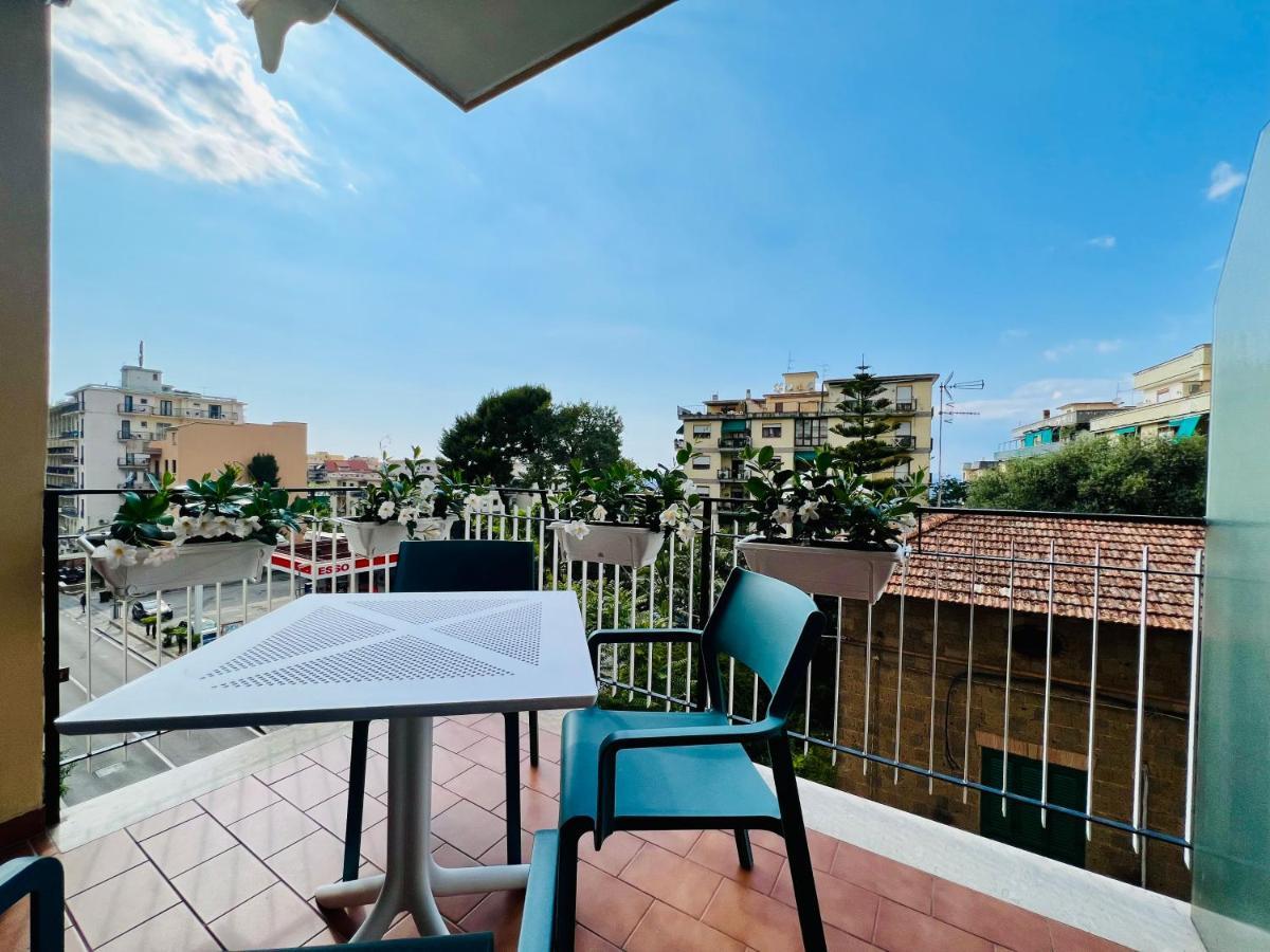 Yourhome - Lucrezia Suites Sorrento Exterior foto