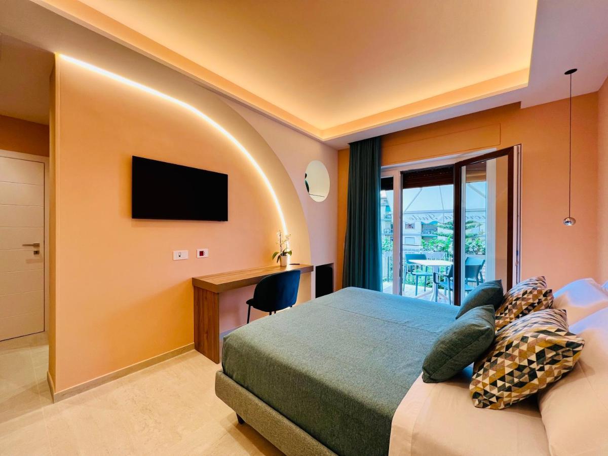 Yourhome - Lucrezia Suites Sorrento Exterior foto